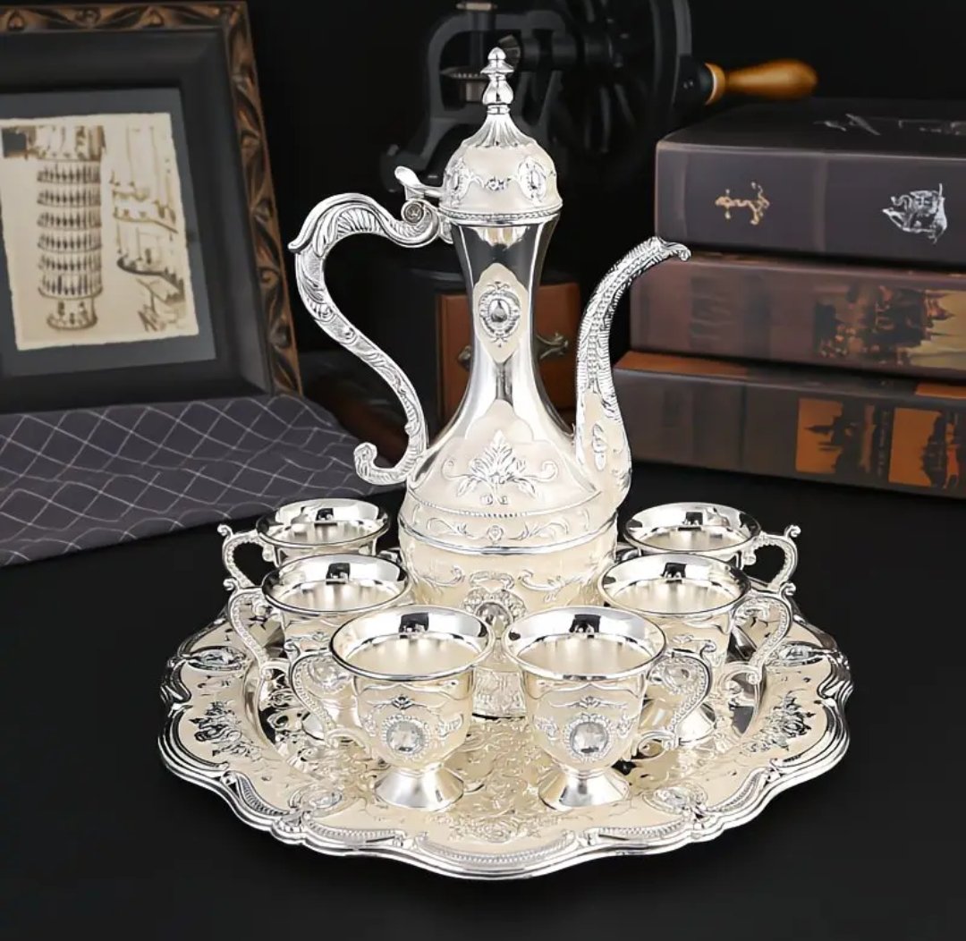1 Set Vintage Exquisite Metal Wine Glass Jug Set - Image 5
