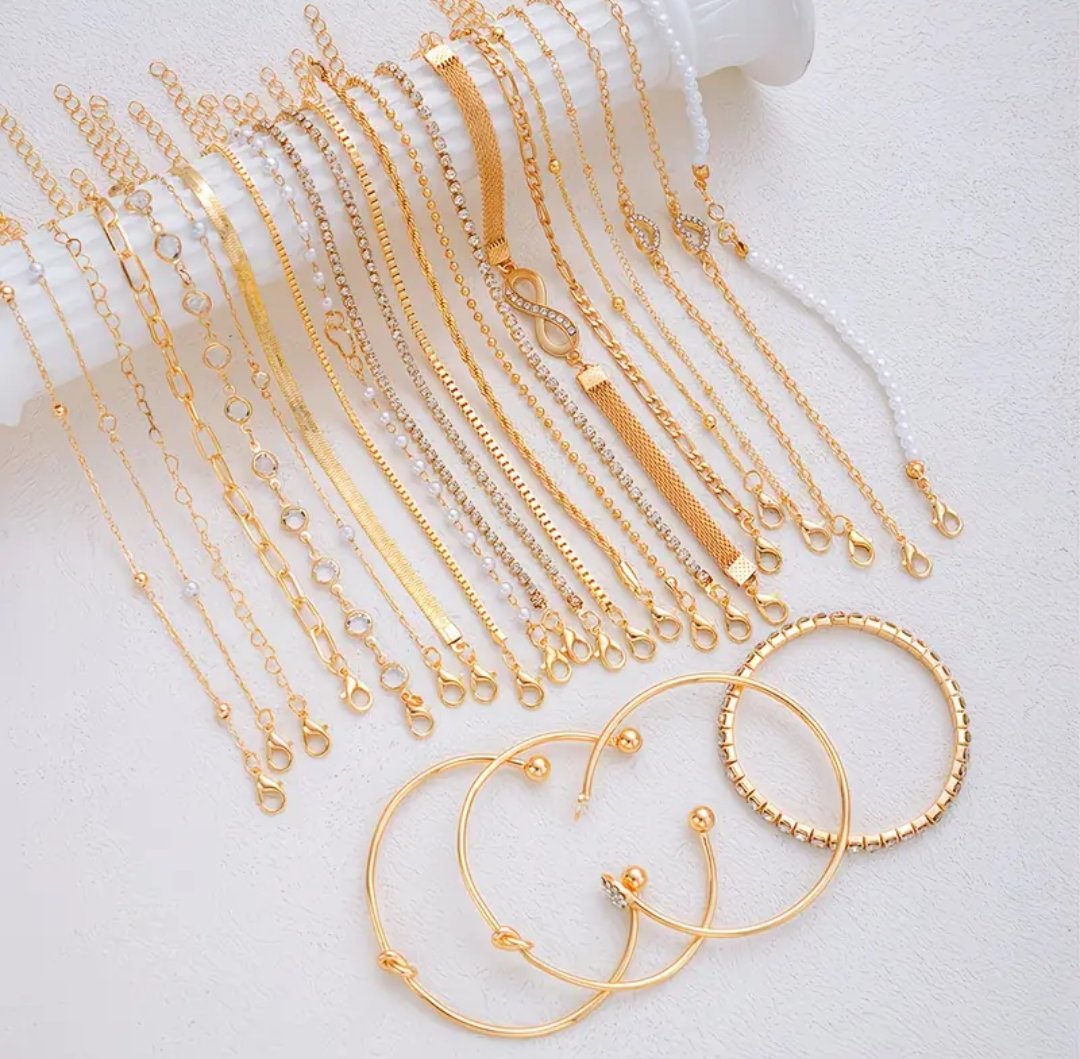 Random 15pcs Women's Fashion Bracelet Set - Image 3