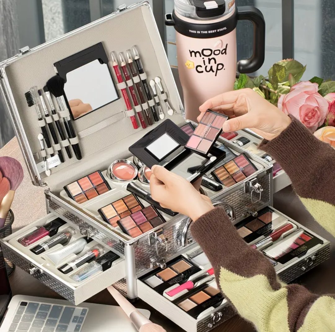 106pcs Luxury Makeup Gift Set: All-In-One Makeup Box Kit - Image 5